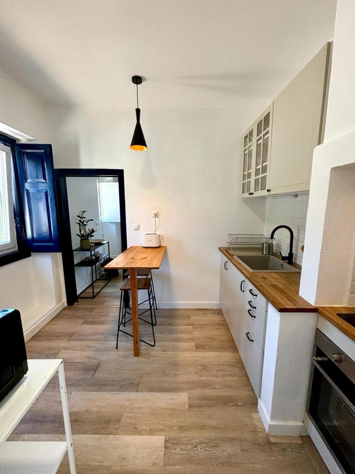 Pine & Apple Beach House Colares Eksteriør billede